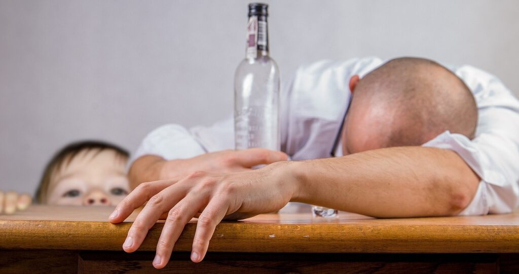wpływ alkoholizmu rodziców na życie osoby dorosłej